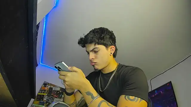 charlie hotxxx online show from 12-04-24, 01:58