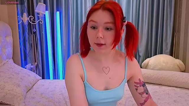 Snapshot of hannah_lourens chatting on 06-11-26, 10:46 hannah lourens online show from 06-11-26, 10:46