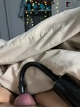 sylviahhh online show from 03-23-26, 02:04