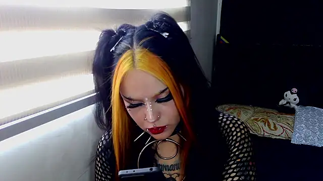 Snapshot of jannaink_ chatting on 02-07-25, 08:42 jannaink  online show from 02-07-25, 08:42