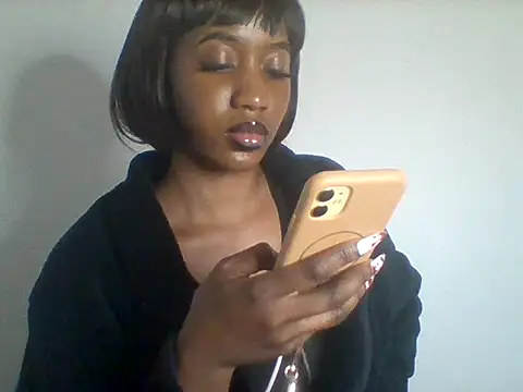 Queeen model online show from 07-09-26, 11:20