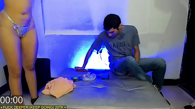 Threesome-no-mercy online show from 02-02-26, 07:34