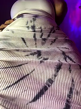 Snapshot of Cherrytowild chatting on 09-13-25, 04:51 Cherrytowild online show from 09-13-25, 04:51