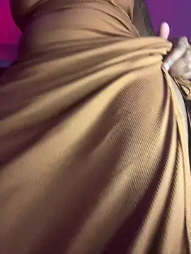 Snapshot of Cherrytowild chatting on 02-26-26, 04:55 Cherrytowild online show from 02-26-26, 04:55