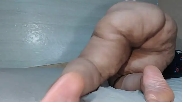 BustyThickyAss online show from 02-26-25, 05:28