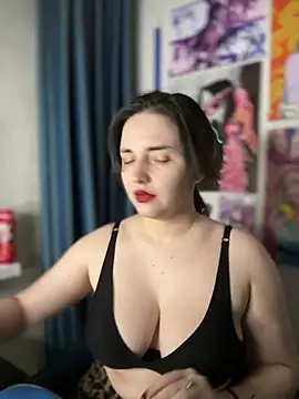 HoneySweetBee online show from 02-26-26, 03:55