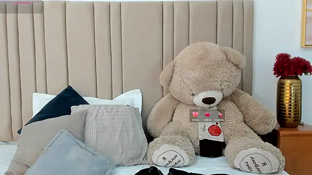 izadii online show from 04-23-26, 06:32