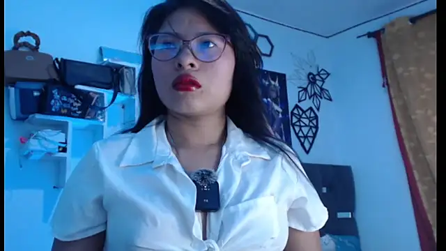 Alizon95 online show from 03-26-26, 09:09