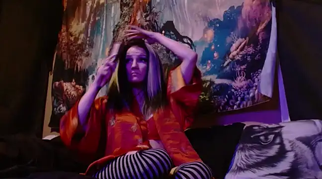 Snapshot of HighCityHoney chatting on 02-04-25, 10:21 HighCityHoney online show from 02-04-25, 10:21