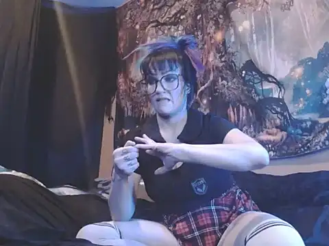 Snapshot of HighCityHoney chatting on 02-16-25, 04:53 HighCityHoney online show from 02-16-25, 04:53