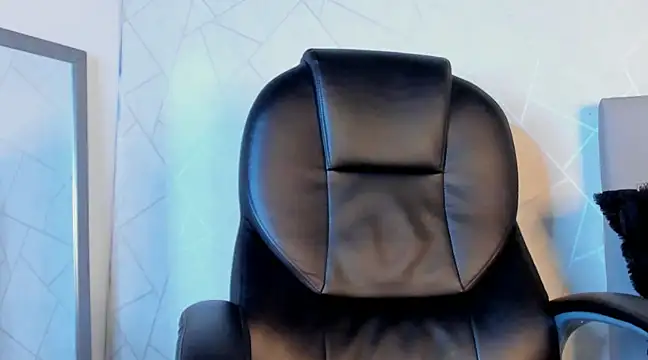 NoahhBrown online show from 02-24-25, 05:11