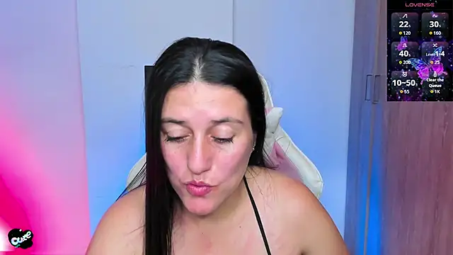 Saskyaa online show from 11-24-25, 02:06