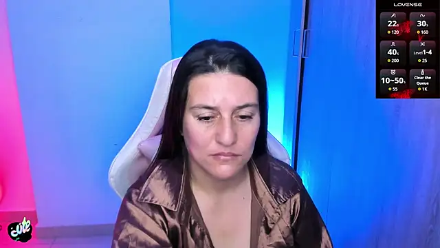 Saskyaa online show from 04-25-26, 01:41