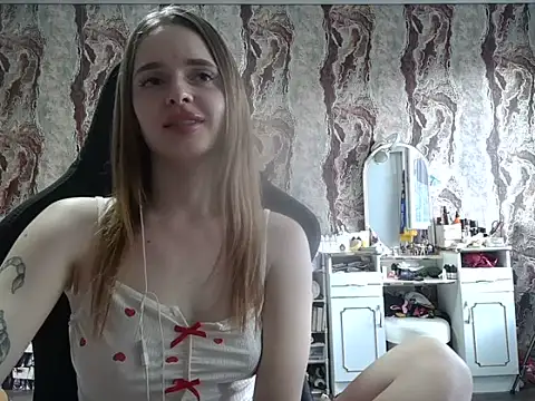 samanta55555 online show from 06-19-26, 09:02