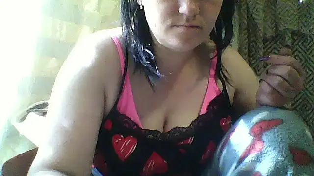 HollyLaBerry online show from 05-16-26, 06:32