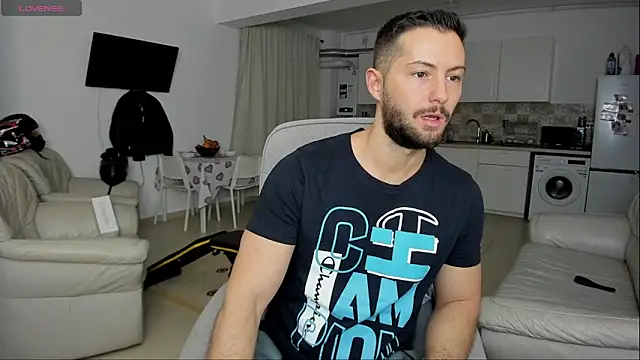 Snapshot of ZackFraser chatting on 01-19-25, 05:05 ZackFraser online show from 01-19-25, 05:05