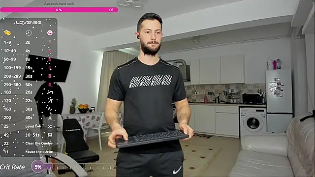 Snapshot of ZackFraser chatting on 03-11-25, 08:20 ZackFraser online show from 03-11-25, 08:20