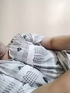 Snapshot of nayakaA7 chatting on 09-20-25, 10:11 nayakaA7 online show from 09-20-25, 10:11