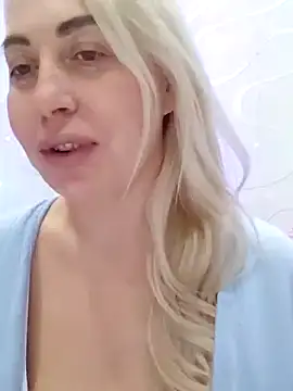 Snapshot of HotJanet chatting on 01-15-25, 09:30 HotJanet online show from 01-15-25, 09:30