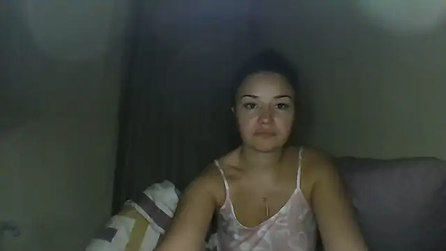 Snapshot of Linusya chatting on 11-23-25, 05:13 Linusya online show from 11-23-25, 05:13