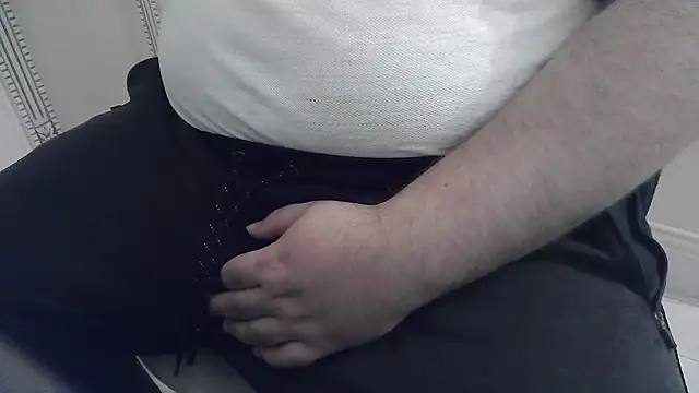 Snapshot of KIZLAZIMYaa chatting on 10-05-25, 04:05 KIZLAZIMYaa online show from 10-05-25, 04:05