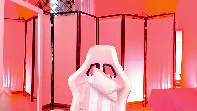 your khloe online show from 12-19-25, 02:35