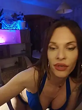 Snapshot of Luna_Kitanna chatting on 05-23-26, 10:03 Luna Kitanna online show from 05-23-26, 10:03
