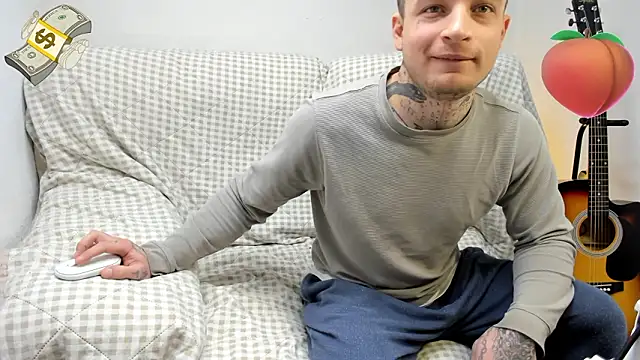 Snapshot of layneinchains chatting on 02-03-26, 10:09 layneinchains online show from 02-03-26, 10:09