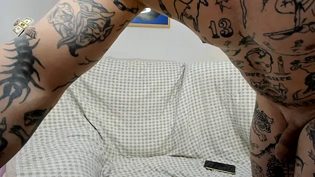 Snapshot of layneinchains chatting on 02-06-26, 05:45 layneinchains online show from 02-06-26, 05:45