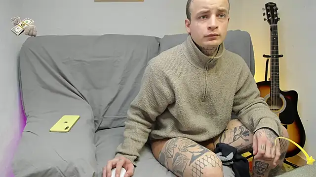 Snapshot of layneinchains chatting on 02-11-26, 10:09 layneinchains online show from 02-11-26, 10:09