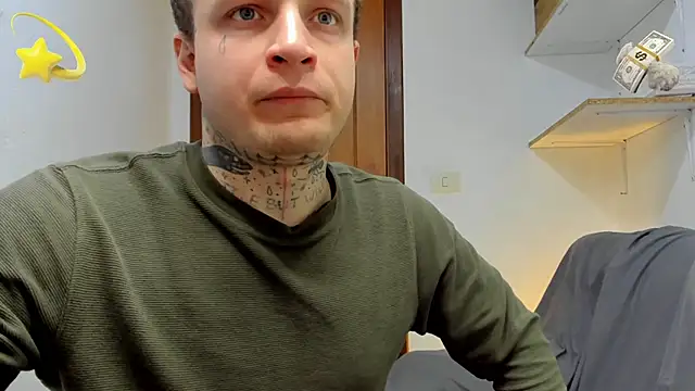 Snapshot of layneinchains chatting on 03-07-26, 01:52 layneinchains online show from 03-07-26, 01:52