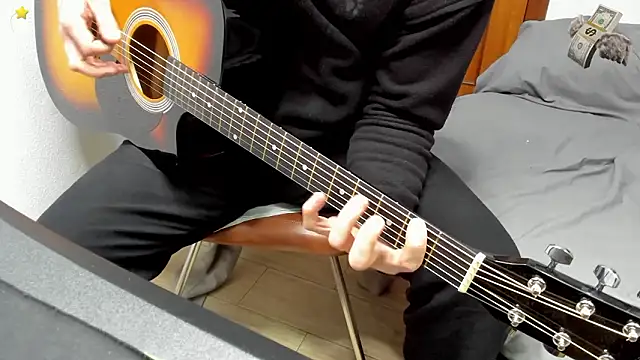 Snapshot of layneinchains chatting on 03-12-26, 10:38 layneinchains online show from 03-12-26, 10:38