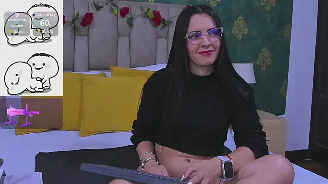 SuzanSmithh online show from 11-20-25, 11:10