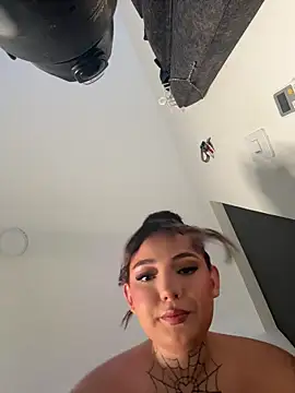 Snapshot of Ala_Rasi_ chatting on 05-18-26, 03:35 Ala Rasi online show from 05-18-26, 03:35