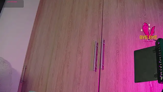 aidaadams online show from 10-19-25, 11:00