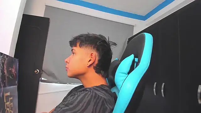 Bray Kevin online show from 10-31-25, 05:14