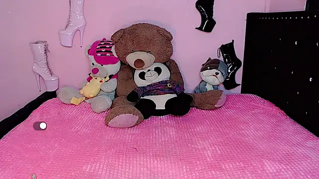 Ciinamonloren online show from 03-19-25, 05:30