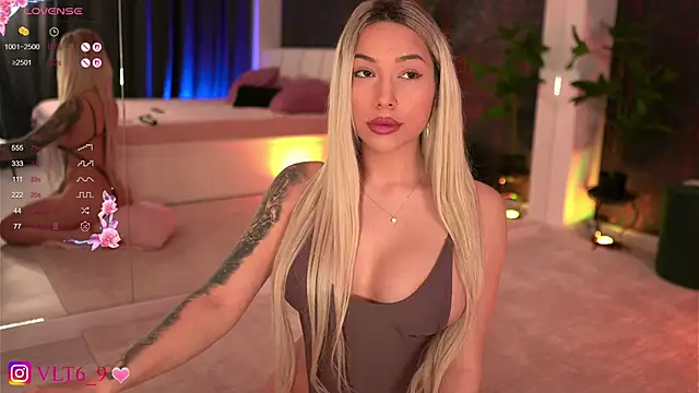 Snapshot of violettabunny03 chatting on 03-21-25, 12:07 violettabunny03 online show from 03-21-25, 12:07