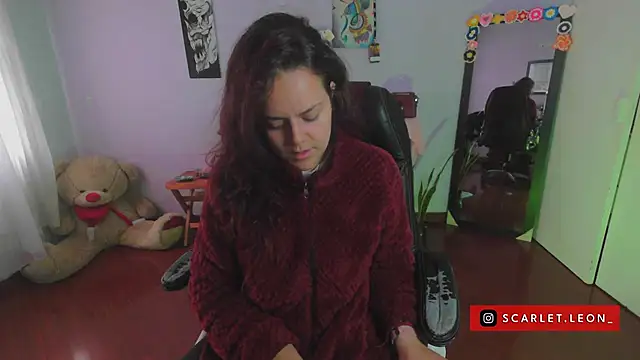 Scarletleon77 online show from 03-04-25, 02:53