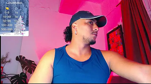 Snapshot of yosoy_enzo2020 chatting on 12-24-24, 03:05 yosoy enzo2020 online show from 12-24-24, 03:05