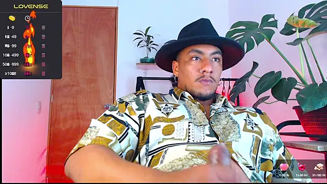 Snapshot of yosoy_enzo2020 chatting on 12-28-24, 06:49 yosoy enzo2020 online show from 12-28-24, 06:49