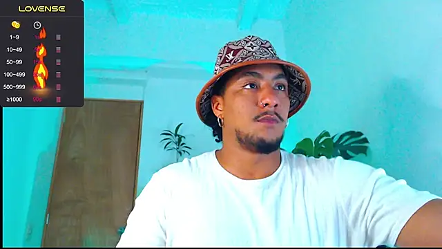 Snapshot of yosoy_enzo2020 chatting on 01-12-25, 04:31 yosoy enzo2020 online show from 01-12-25, 04:31