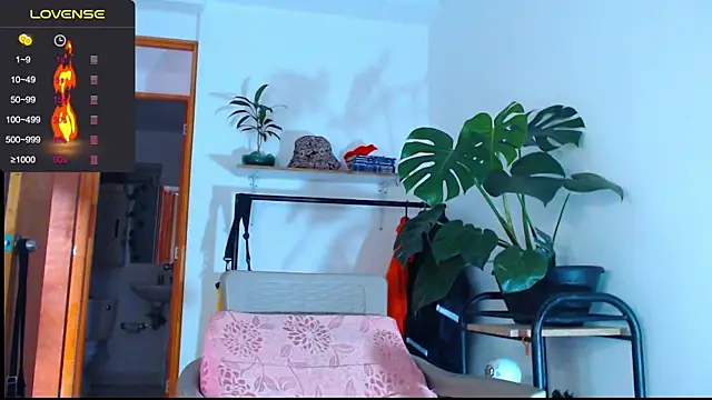 Snapshot of yosoy_enzo2020 chatting on 01-14-25, 11:53 yosoy enzo2020 online show from 01-14-25, 11:53