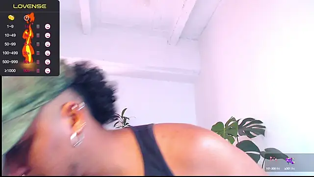 Snapshot of yosoy_enzo2020 chatting on 01-17-25, 03:22 yosoy enzo2020 online show from 01-17-25, 03:22