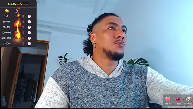 Snapshot of yosoy_enzo2020 chatting on 01-26-25, 09:08 yosoy enzo2020 online show from 01-26-25, 09:08