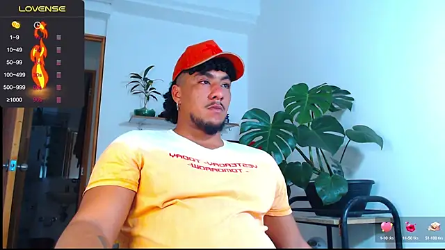 Snapshot of yosoy_enzo2020 chatting on 01-29-25, 03:54 yosoy enzo2020 online show from 01-29-25, 03:54