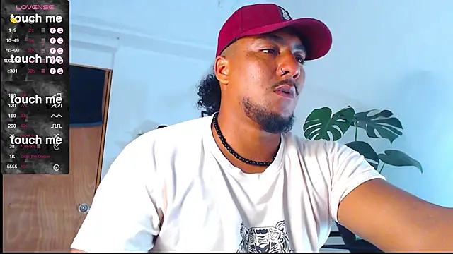 Snapshot of yosoy_enzo2020 chatting on 02-22-25, 06:17 yosoy enzo2020 online show from 02-22-25, 06:17