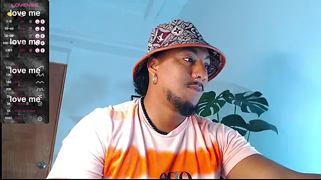 Snapshot of yosoy_enzo2020 chatting on 02-24-25, 12:05 yosoy enzo2020 online show from 02-24-25, 12:05