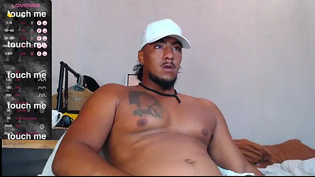 Snapshot of yosoy_enzo2020 chatting on 03-13-25, 12:35 yosoy enzo2020 online show from 03-13-25, 12:35