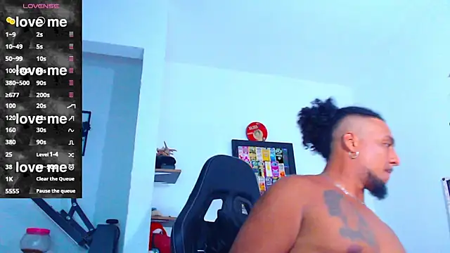 Snapshot of yosoy_enzo2020 chatting on 11-22-25, 02:10 yosoy enzo2020 online show from 11-22-25, 02:10